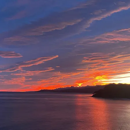 En Casco Historico De 拉斯特雷斯